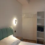 La Finestra Sugli Ulivi * Pezze Di Greco