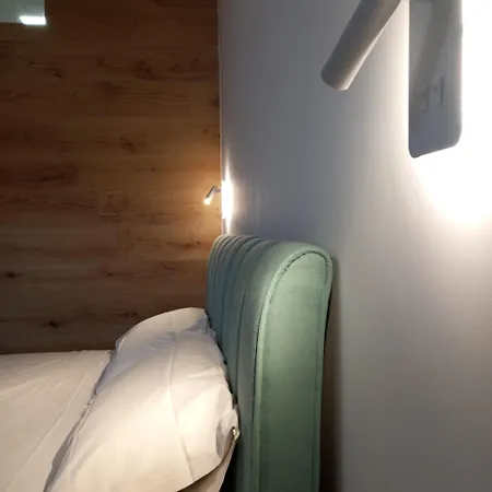 La Finestra Sugli Ulivi Bed & Breakfast *